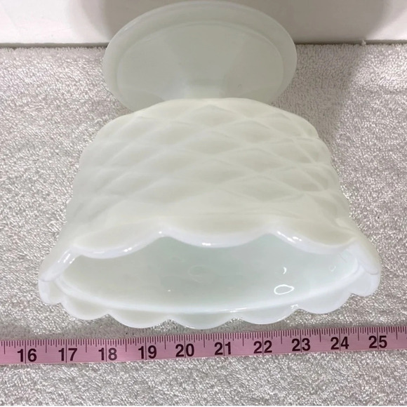 Vintage Indiana Quilted White Milk Glass Pedestal Bowl  Compote Candy Dish - Picture 13 of 14